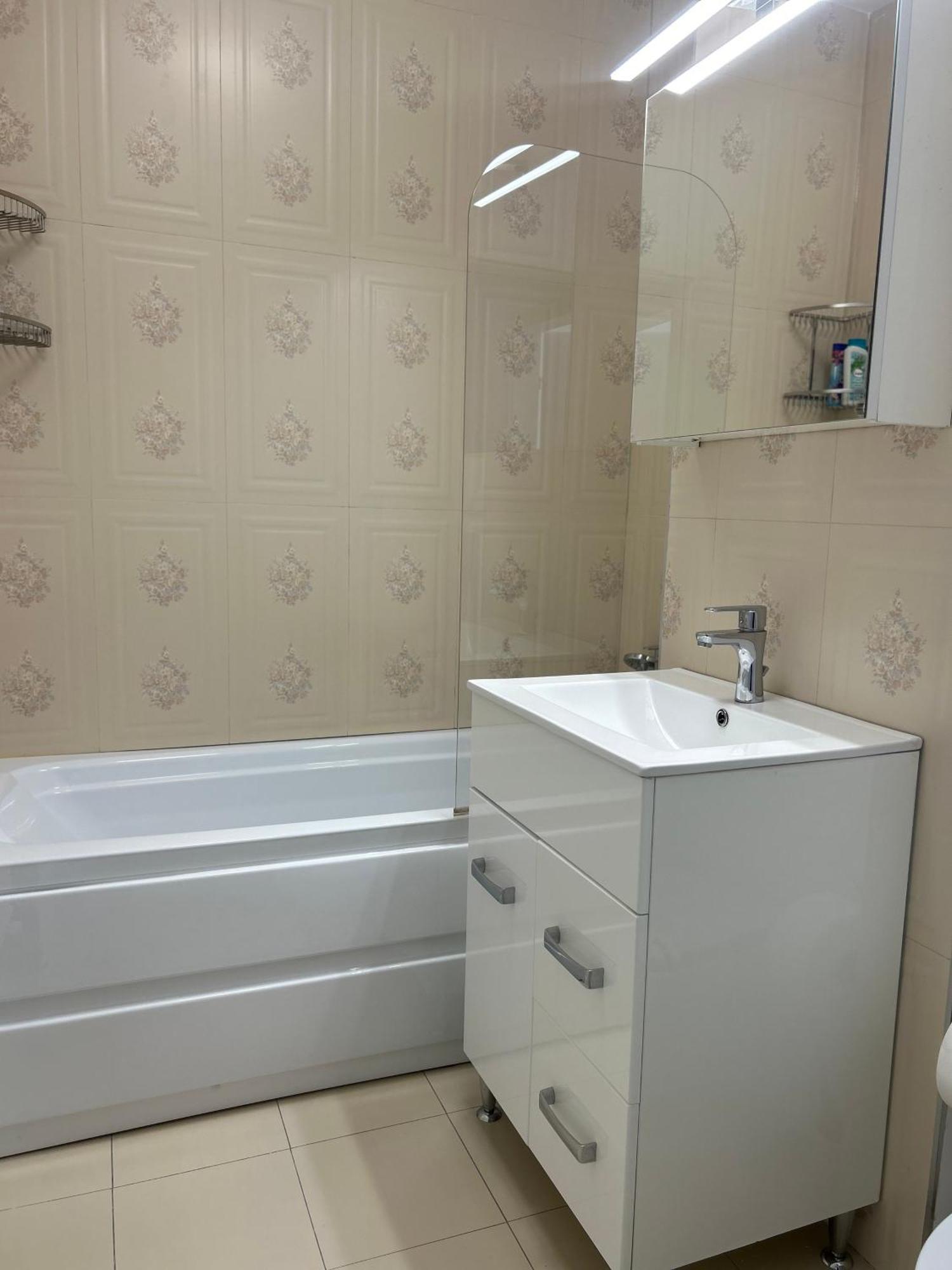 Elegant Studio With City Views - Prime Location - 02 Bucureşti Ngoại thất bức ảnh