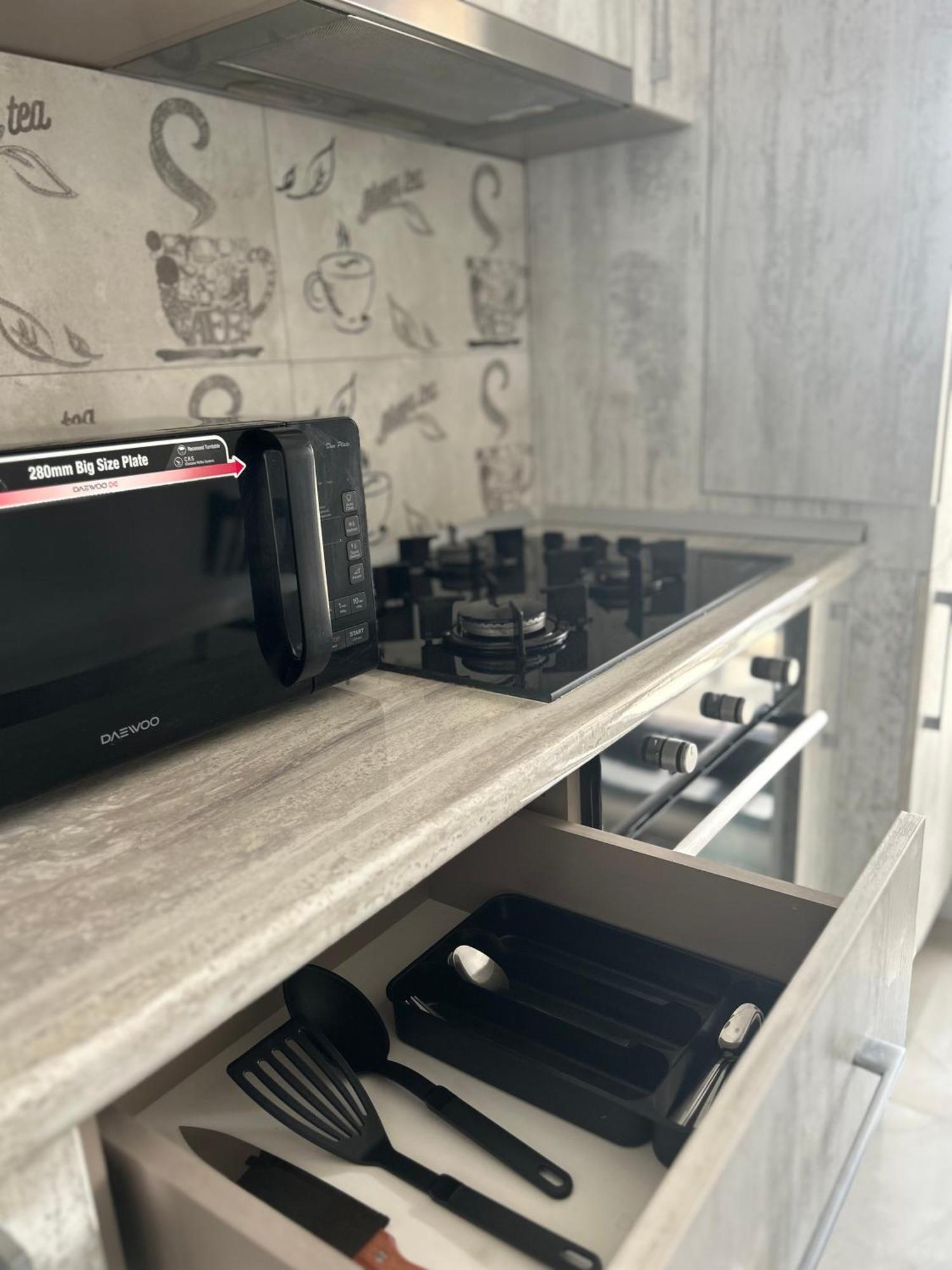 Elegant Studio With City Views - Prime Location - 02 Bucureşti Ngoại thất bức ảnh